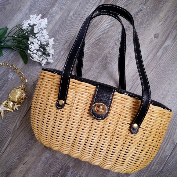 Star Posh Handbags - Vintage Wicker and Leather Picnic Basket Handbag